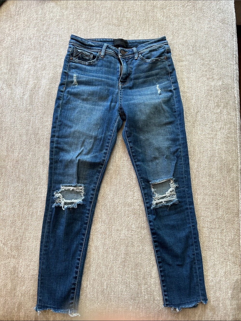 Buckle Black Curvey Ankle Skinny Jeans